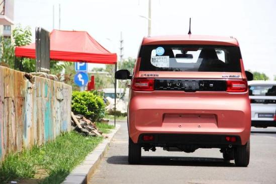 五菱又一款神车来了，“人民的代步车”宏光MINI 电动车